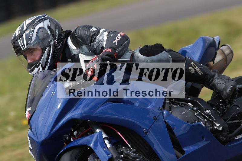 Archiv-2022/13 25.04.2022 Plüss Moto Sport ADR/Freies Fahren/15